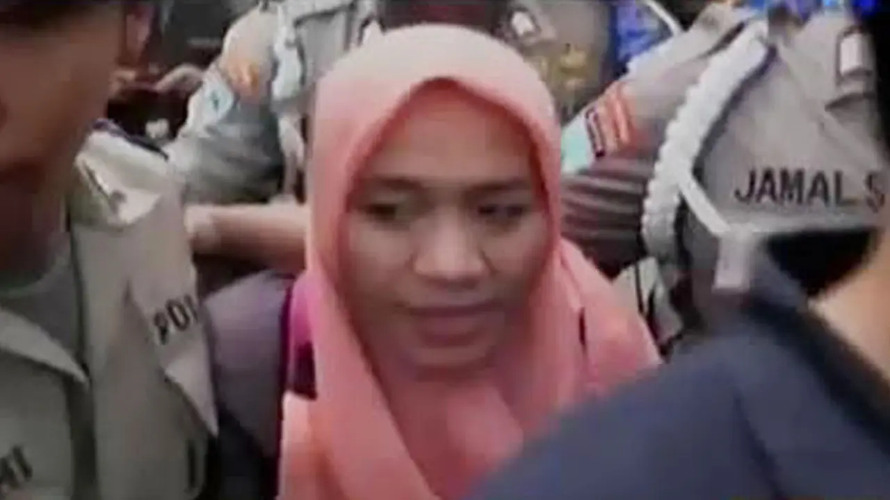 Dora Natalia