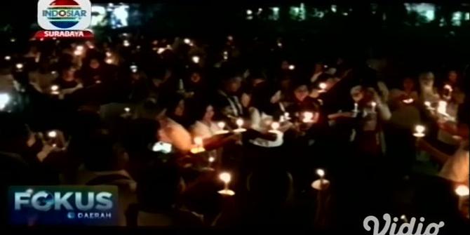 VIDEO: Peringati Hari Pencegahan Bunuh Diri, Mahasiswa Unair Nyalakan 1.000 Lilin