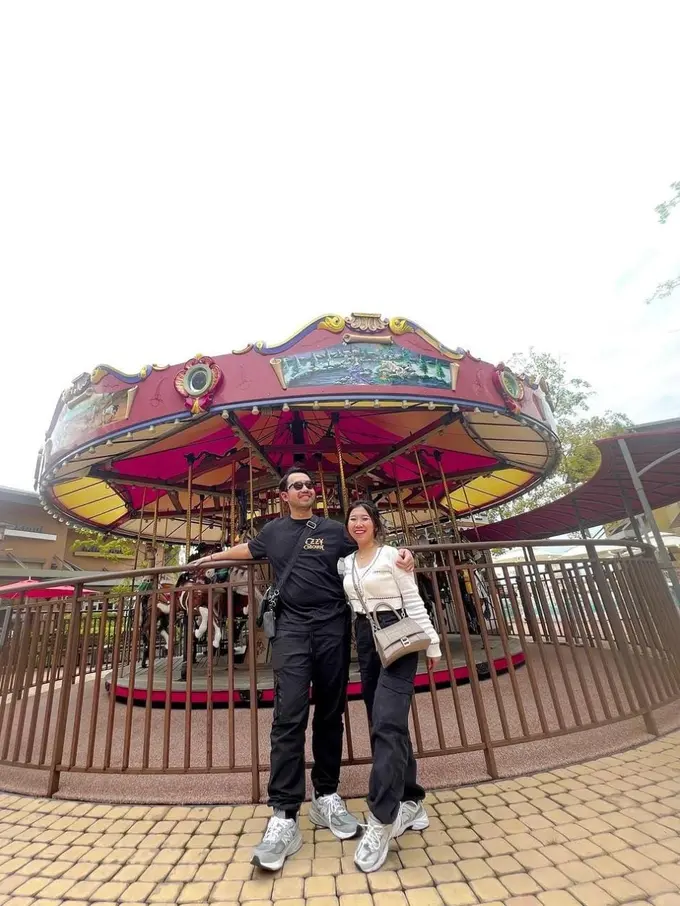 Kiky Saputri liburan di Korea