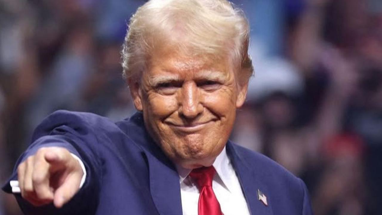 Trump Umumkan Rusia dan Ukraina akan Akhiri Perang Usai Teleponan 2 Jam dengan Putin