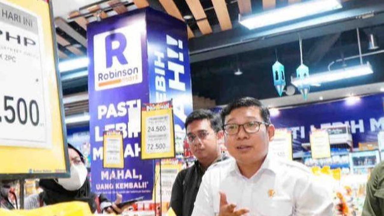 "Panen di Lamongan, di Tuban, Bojonegoro Sragen, Ngawi, Demak, Grobogan, Lampung Sumatera Selatan, harga gabah," pungkasnya.