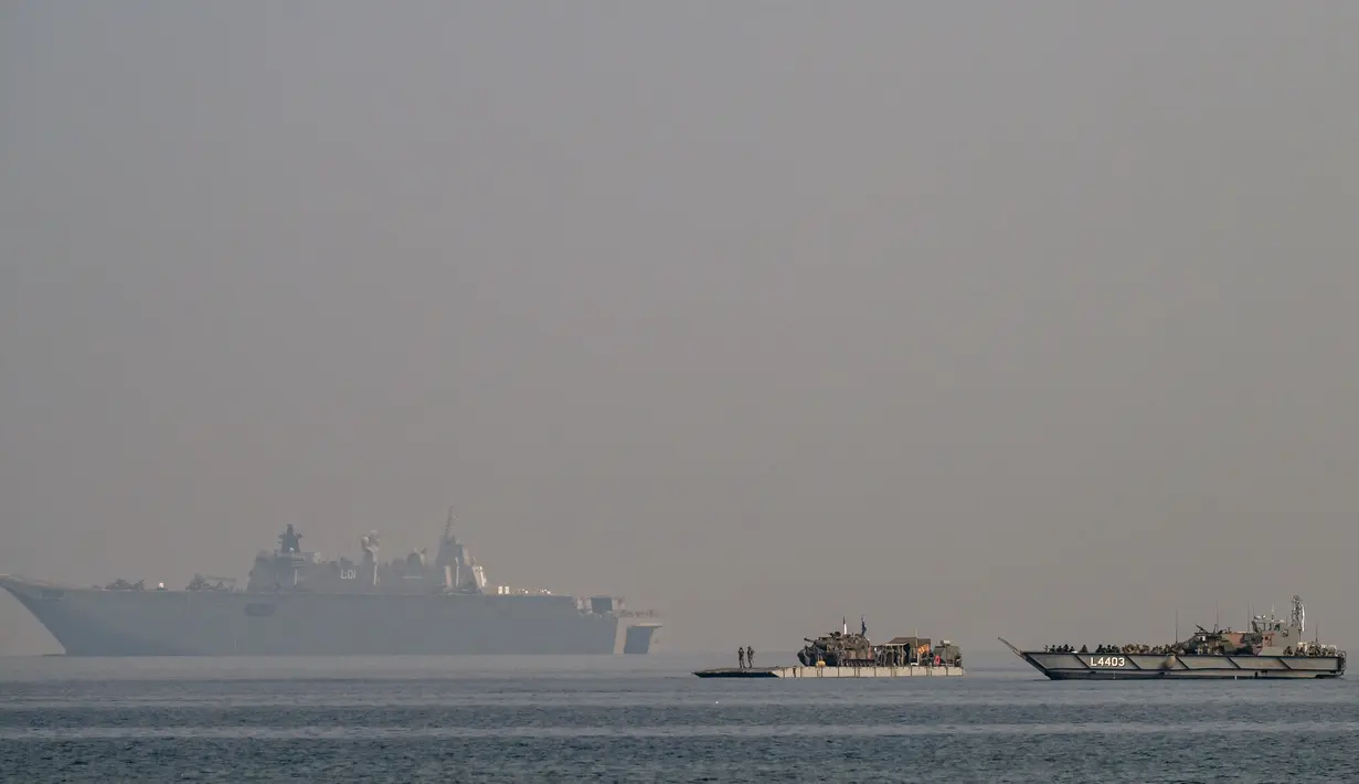 Latihan bersama ini dilakukan usai kedua negara menandatangani perjanjian pertahanan baru yang menjanjikan kerja sama yang lebih erat. (JUNI KRISWANTO/AFP)