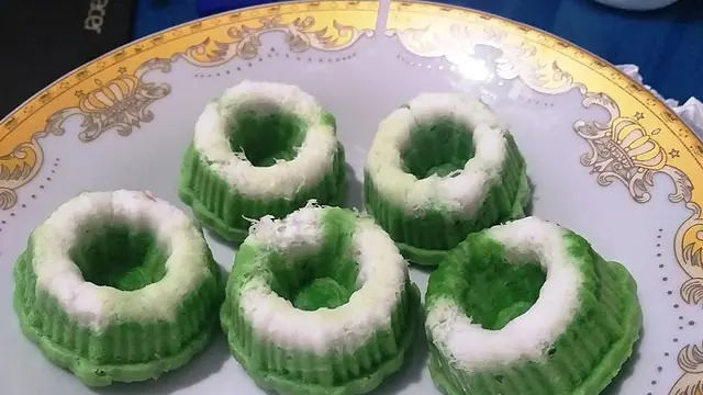 Ilustrasi Kue Putu Ayu