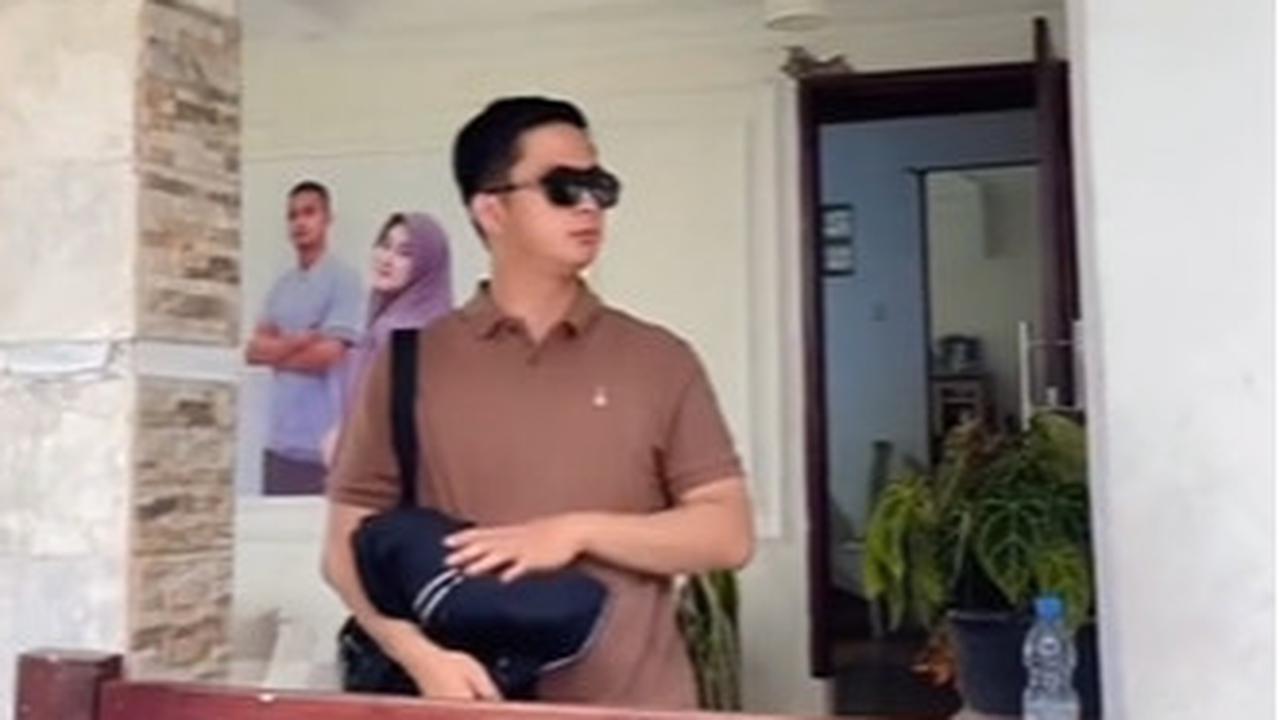 Seperti apa video selengkapnya? Melansir dari TikTok @nyonyahidayat3, Selasa (30/1) berikut potret Bripda Sultan dan keluarga selengkapnya.