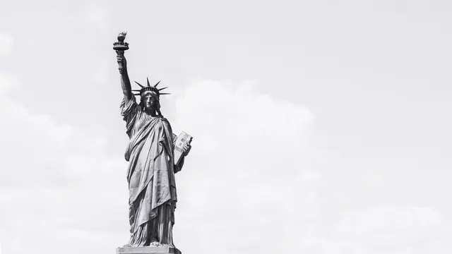 Ilustrasi Patung Liberty