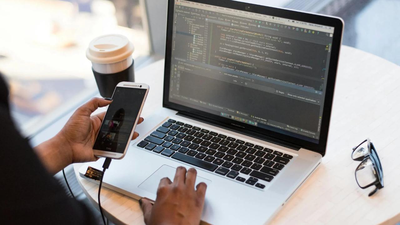 Daya Beli Masyarakat Seret, Langganan Internet Rumah Terdampak?