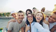 Apa Itu Generasi Zillennial? Jembatan Unik Antara Millennial dan Gen Z