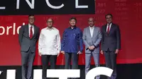 (Ki-ka) Head of Institutional Banking Group PT Bank DBS Indonesia Anthonius Sehonamin; Menteri Investasi dan Hilirisasi/CEO Danantara Rosan Roeslani; Utusan Khusus Presiden RI Bidang Iklim dan Energi Hashim S. Djojohadikusumo; Ekonom Indonesia dan Mantan Menteri Keuangan (2013-2014) Chatib Basri; dan Presiden Direktur PT Bank DBS Indonesia Lim Chu Chong pada acara DBS Asian Insights Conference 2025: Growth in a Changing World. (Foto: DBS Indonesia).