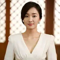 Soo Ae dipastikan akan kembali berakting di layar lebar. Foto: Kdramastars.com
