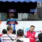 Warga membayar pajak kendaraan bermotor di samsat keliling di car free day, Jakarta, Minggu (27/8). Layanan pembayaran pajak Surat Tanda Nomor Kendaraan (STNK) bisa dilakukan tanpa membawa salinan atau BPKB. (Liputan6.com/Angga Yuniar)