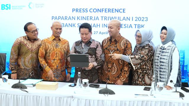 Konfrensi pers paparan kinerja kuartal I 2023 PT Bank Syariah Indonesia Tbk (BRIS), Kamis (27/4/2023). (Foto: Bank Syariah Indonesia)