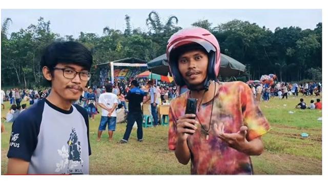 Harga Outfit Warga Desa Ini Bikin Senyum, Hypebeast Kearifan Lokal