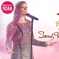 Sarah McLachlan identik dengan karya-karya yang dibalut nuansa sendu juga menyentuh. (Foto: chatelaine.com, Desain: Nurman Abdul Hakim/Bintang.com)