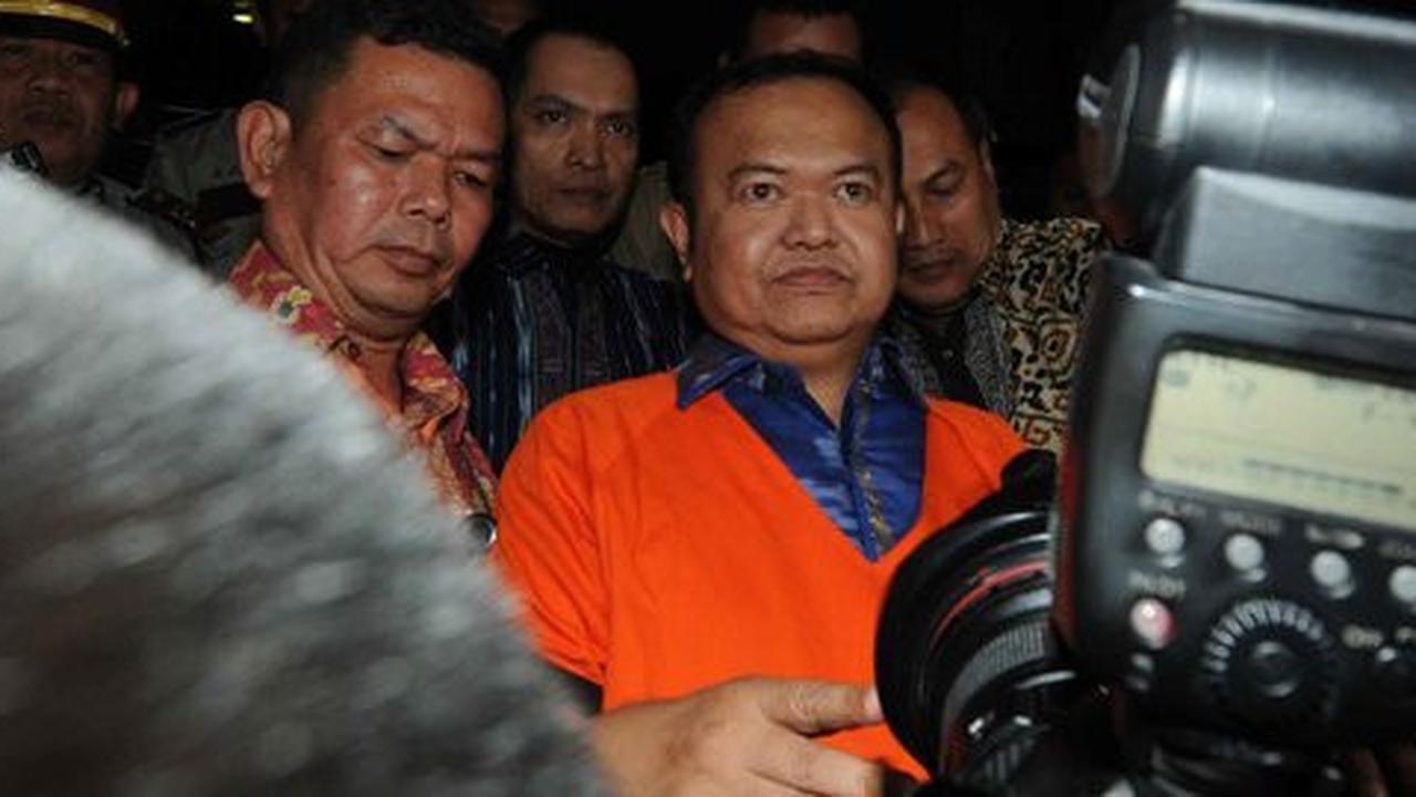 Semenjak ditahan, Rio Capella akhirnya dijenguk anak dan istri