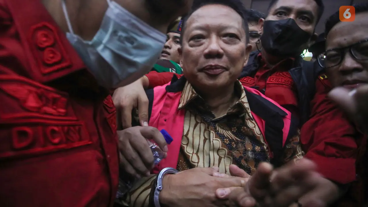 Sidang Perdana Febrie, Jaksa Ungkap Uang Rp346 Miliar
