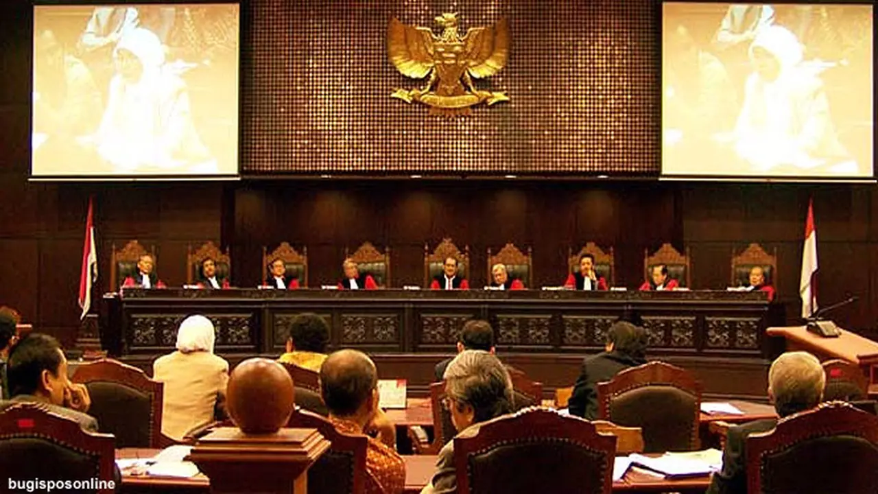 sidang-mk-121121b.jpg