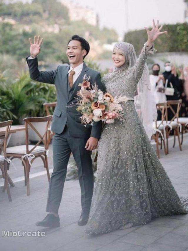 Netizen Minta Foto Pernikahannya di Edit, 7 Hasilnya Ini Keren Banget