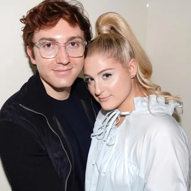 Umumkan Hamil Anak Pertama, Ini 6 Potret Mesra Meghan Trainor dan Suami