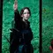 Salam Tiga Jari: Dari THE HUNGER GAMES ke Pesan Perjuangan di Indonesia