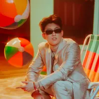 Rich Brian (Scott Hutchinson)