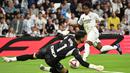 Real Madrid sukses mengalahkan Deportivo Alaves dengan skor 3-2. (JAVIER SORIANO/AFP)