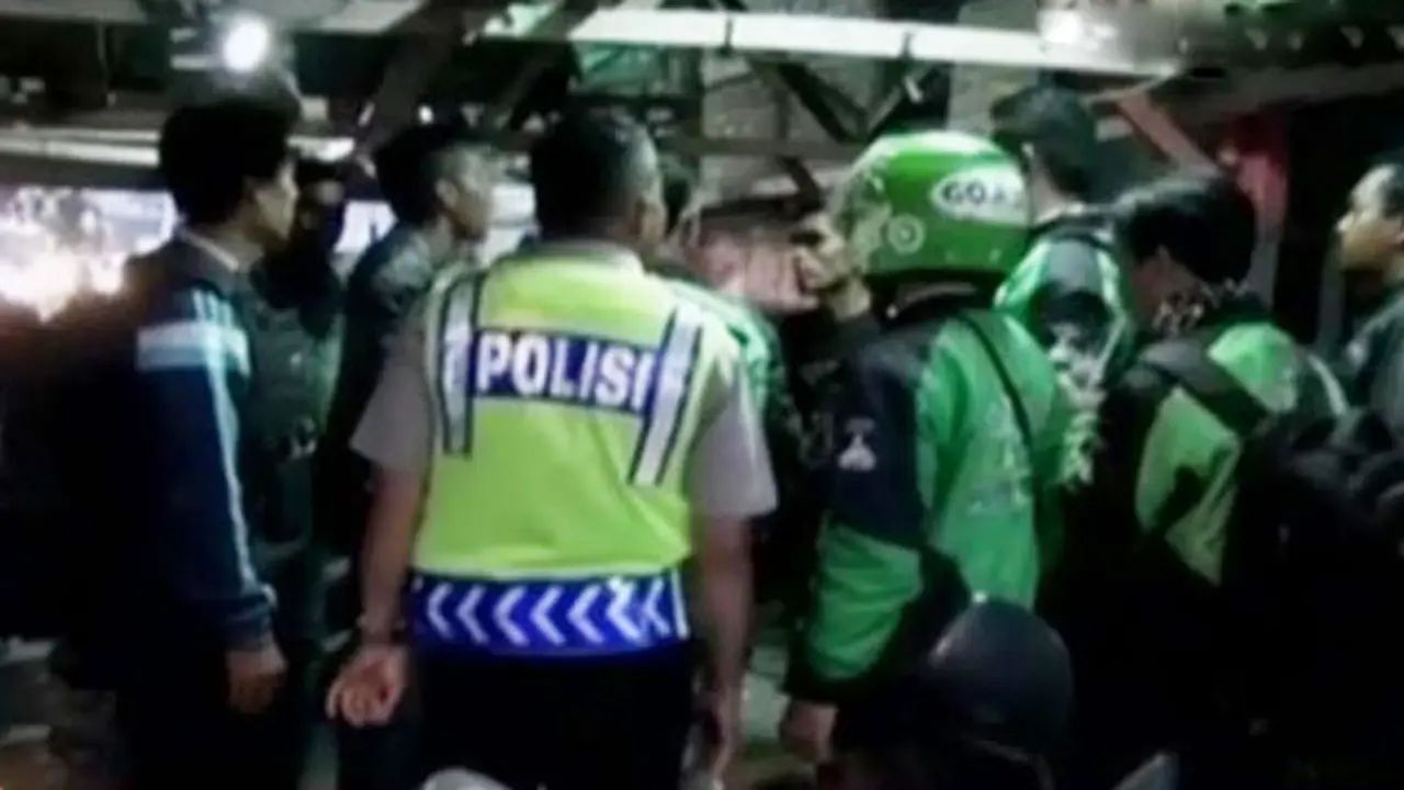 Segmen 3: Pengojek Nyaris Bentrok hingga Penganiayaan Brimob