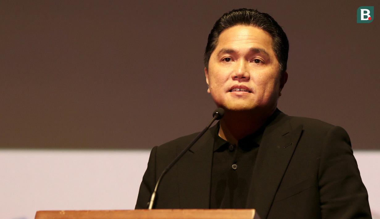 Pemilik Satria Muda, Erick Thohir, memberikan sambutan saat peluncuran film 25 tahun Satria Muda di XXI Epicentrum, Jakarta, Kamis (15/11). Peluncuran ini dalam rangka peringatan hari jadi SM yang ke-25 tahun. (Bola.com/Yoppy Renato)