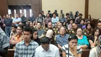 Pengunjung pada sidang kasus pembunuhan Mirna dengan terdakwa Jessica Wongso (Liputan6.com/Audrey Santoso)