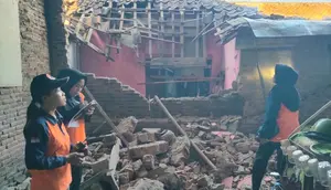 Sejumlah rumah mengalami kerusakan setelah gempa 4,4 mengguncang wilayah Batang Jawa Tengah. (Foto: BNPB).