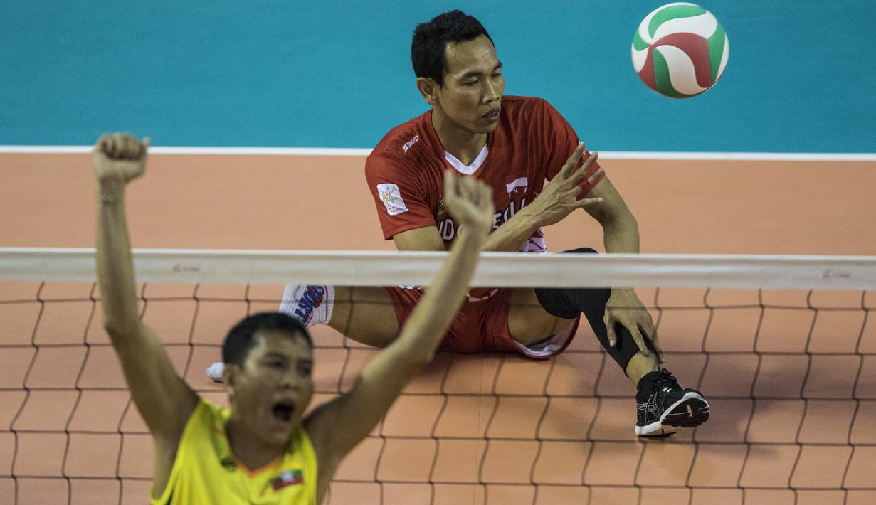 Pevoli Indonesia, Tatag Sugiyono, tampak kecewa dikalahkan Myanmar pada laga Asian Para Games di Tenis Indoor Senayan, Jakarta, Minggu (7/10/2018). Indonesia kalah 0-3 dari Myanmar. (Bola.com/Vitalis Yogi Trisna)
