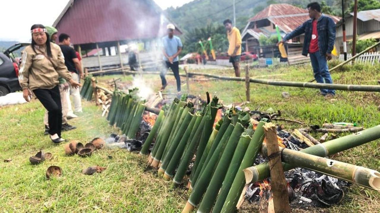 Pemkab Sigi Ajak Warga Lestarikan Budaya Lewat Festival Ayam Bambu Kulawi Raya