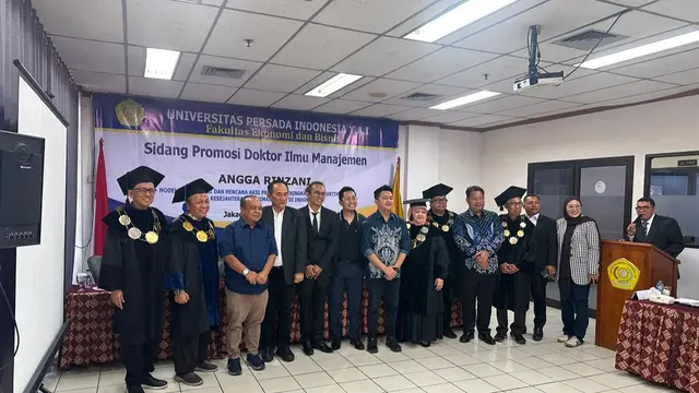 Angga The Potters Raih Gelar Doktor, Buktikan Musisi Juga Bisa Berprestasi Akademik