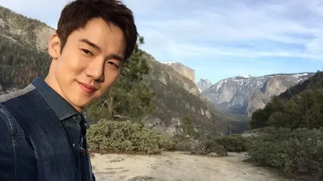 Yoo Yeon Seok.