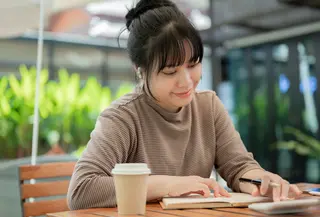 7 Zodiak Kalem tapi Memiliki Kecerdasan Luar Biasa./Copyright depositphotos.com/bongkarngraphic