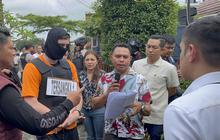 Rekonstruksi Penembakan WN Australia Peragakan 11 Adegan, Pelaku Mendobrak Pintu Vila Kemudian Menembak ke Arah Kaca