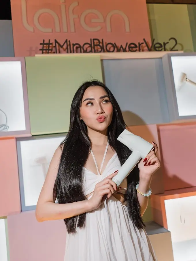 Hair Dryer yang Mampu Mengeringkan Rambut Hanya Dalam 5 Menit