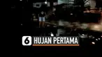 Hujan akhirnya turun di kota Polewali Mandar, Sulawesi Barat. Derasnya hujan membuat ikan di area tambak dan pembibitan meluap ke jalanan.