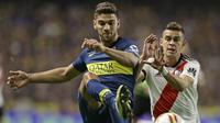 Gelandang berbakat River Plate Exequiel Palacios (kanan) diinginkan AC Milan (ALEJANDRO PAGNI / AFP)