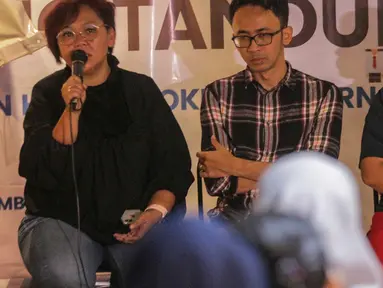 Anita Wahid Gusdurian berbicara dalam konferensi pers bertajuk Demokrasi di Ujung Tanduk, Jakarta, Minggu (15/9/2019). Konferensi pers ini diadakan dalam rangka peringatan Hari Demokrasi Internasional. (Liputan.com/Faizal Fanani)
