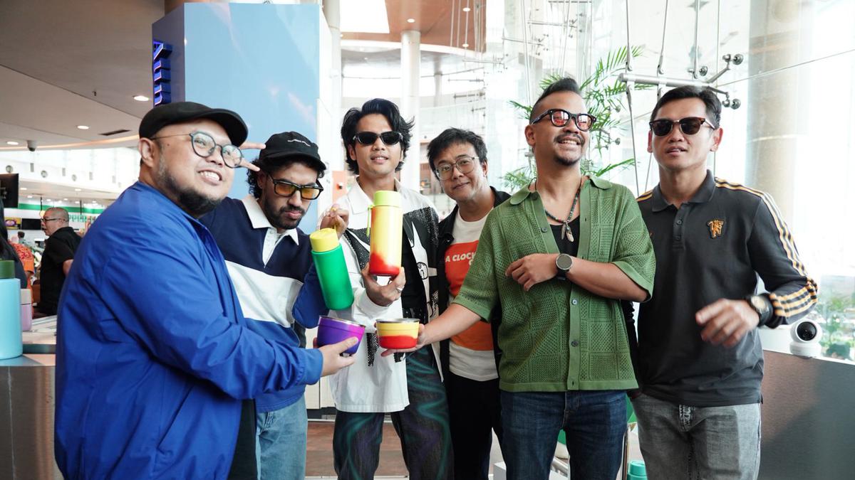 Pakai Tumbler frank green Jadi Cara Sederhana NIDJI Terapkan Gaya Hidup Reusable