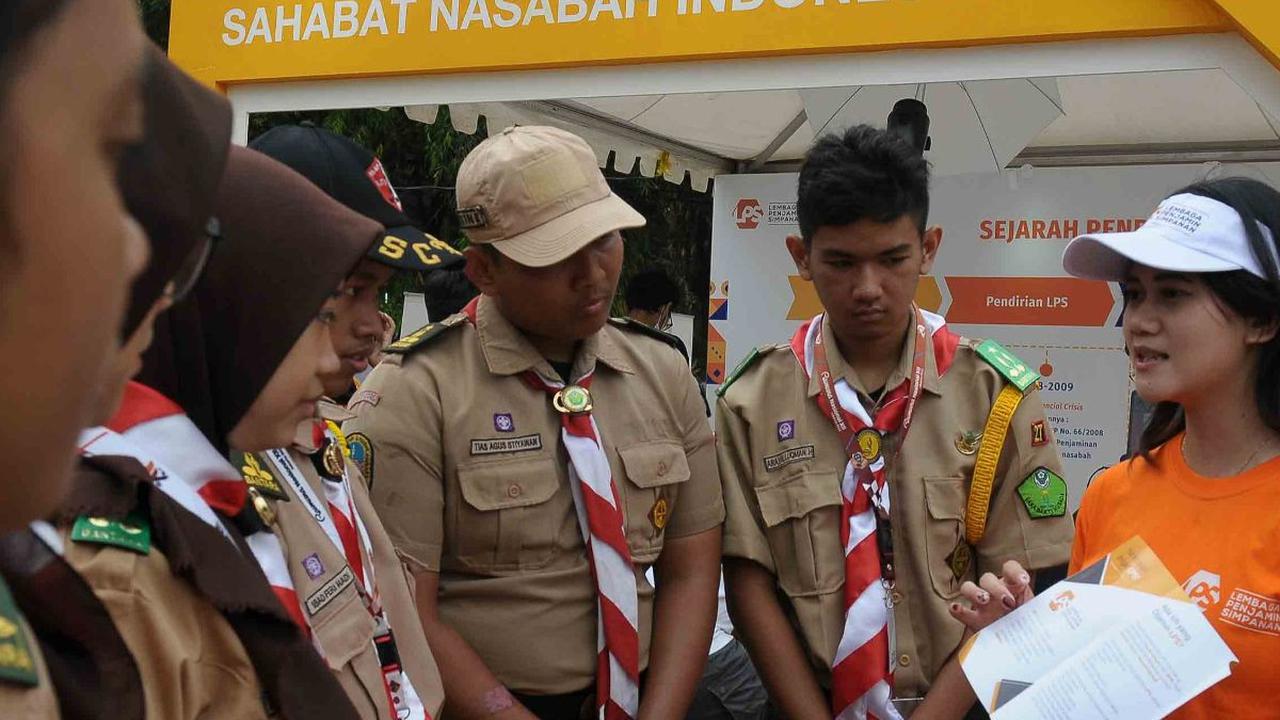 Otoritas Jasa Keuangan dan LPS meminta anak muda agar terbiasa menabung sejak dini dengan gerakan satu rekening satu pelajar (kejar).