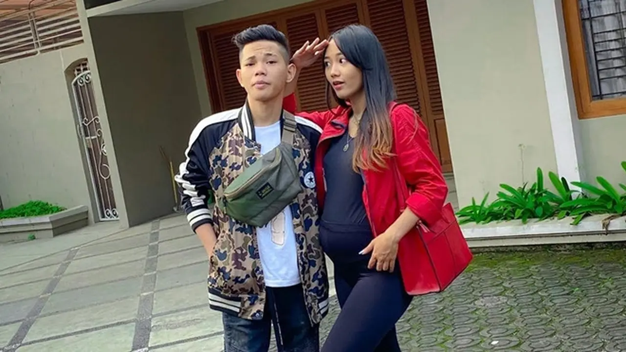 Hamil Anak Pertama, Ini 5 Potret Baby Bump Sarah Sheilka Istri Tegar Septian