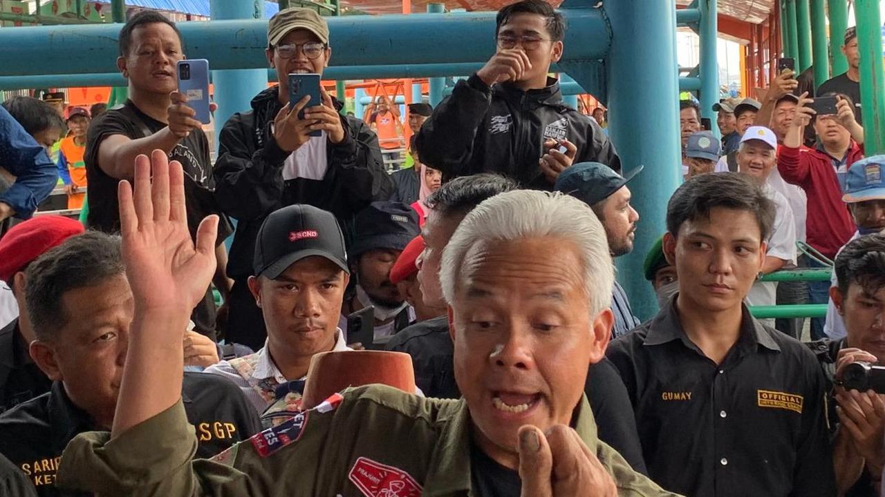 VIDEO: Ganjar Teriak Harga Pangan Mahal Saat Kampanye, Jokowi Beri Jawaban Lugas Alasannya