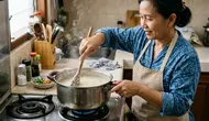 Takaran Air Memasak Bubur Beras agar Tidak Mudah Gosong di Dasar Panci