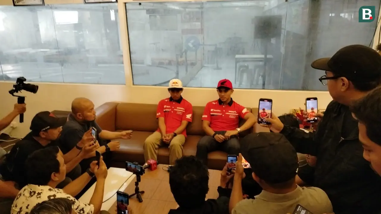 Veda Ega Pratama dan Mario Suryo Aji