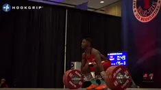 CJ Cummings atlet angkat besi asal Amerika Serikat berusia 15 tahun menjadi atlet termuda yang tampil pada Kejuaraan Dunia Angkat Besi 2015 di Houston. Bocah ajaib ini hampir memecahkan rekor dunia di kelas 69 kg clean and jerk.