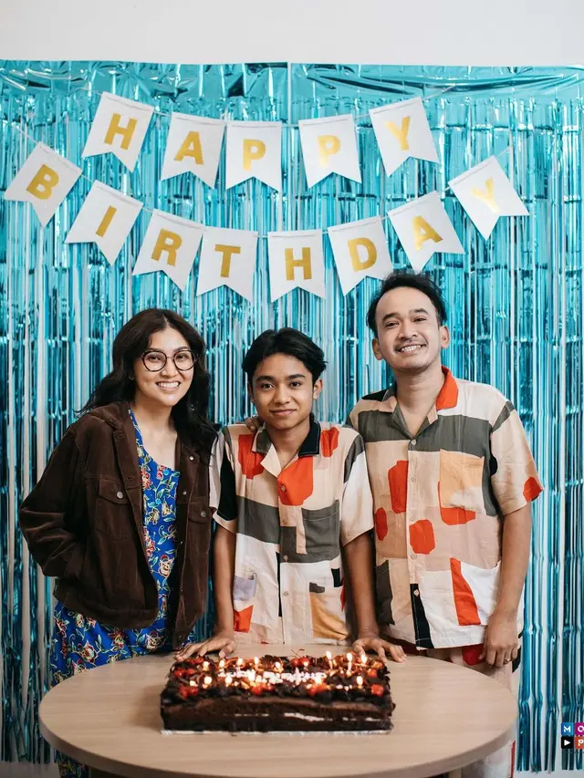 Ruben Onsu, Sarwendah, dan Betrand Peto. (Instagram/ ruben_onsu)