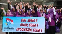 Berbagai organisasi perempuan meramaikan kegiatan Fun Walk Ibu Sehat di Car Free Day di Jakarta. 