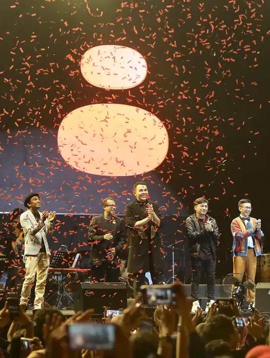 Tulus Konser Sewindu (Bambang E Ros/Fimela.com)