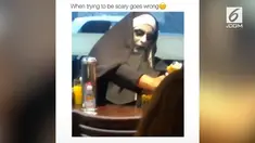 Sosok menakutkan  'Valak' muncul di sebuah restoran cepat saji. Alih-alih membuat orang sekitar ketakutan, tapi yang terjadi malah sebaliknya. Tingkah valak ini malah bikin ngakak.